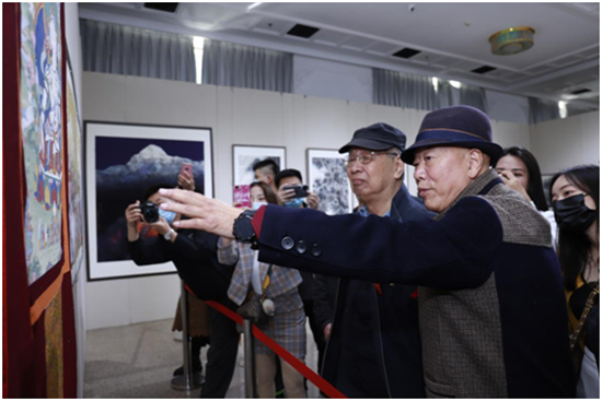 大美天地·尼玛泽仁艺术成就展隆重开幕,百余山水佳作亮相京城!