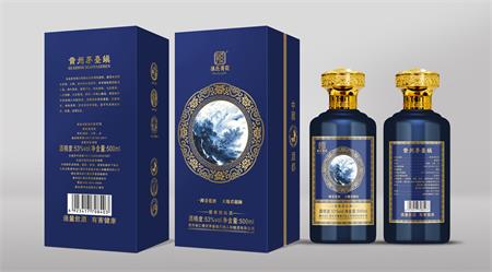 《一鐏青花酒 天地君亲师》