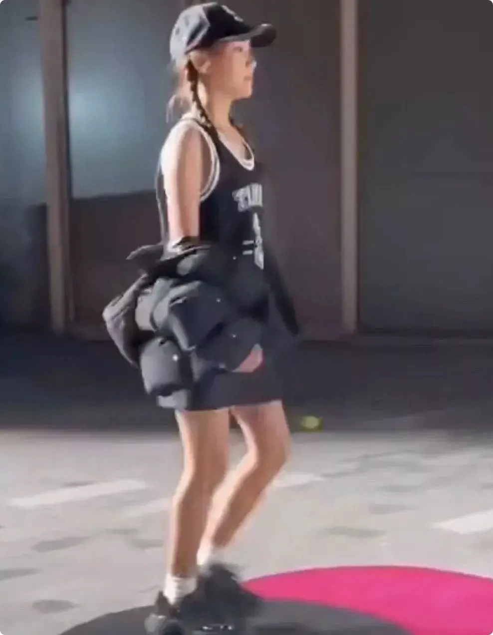 李小璐送甜馨进乐华?靠女儿圆自己女团梦