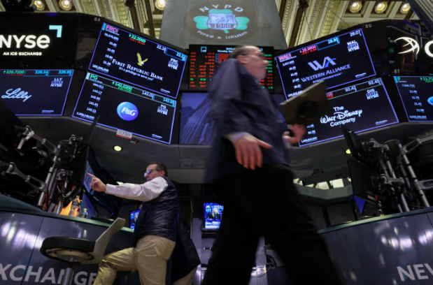 前所未有的恐慌 投资者连续第五周… 前所未有的恐慌 投资者连续第五周…